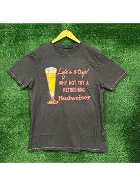 Budweiser King of Beer Life's A Trip T-Shirt Size Medium